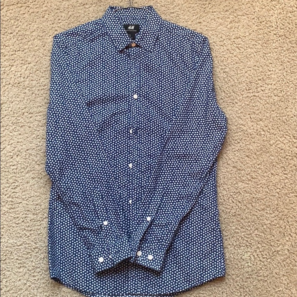 HM men’s button down shirt